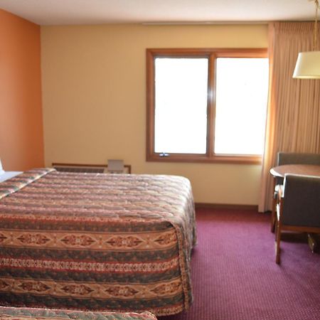Old Towne Motel Westby Exteriör bild