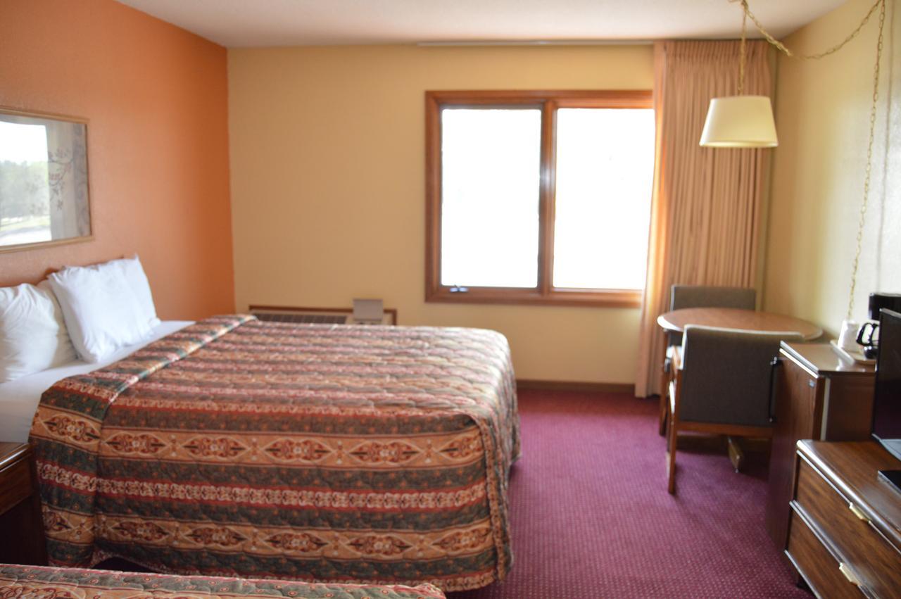 Old Towne Motel Westby Exteriör bild